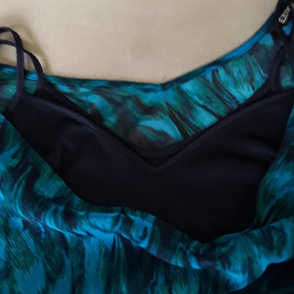 EXPRESS DRESS SIZE M TURQUOISE/GREEN SWIRL LINED - Picture 3 of 6